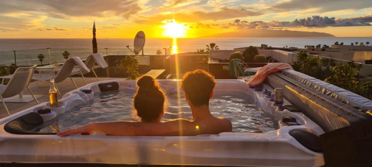 Luxury Villa Rebeka - Heated Pool And Jacuzzi Costa Adeje  ภายนอก รูปภาพ