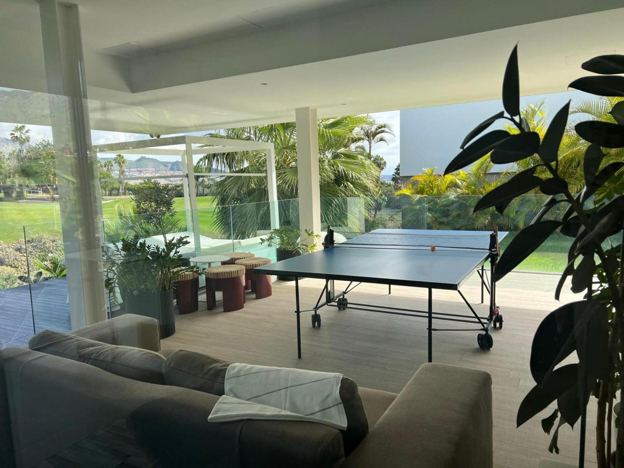 Luxury Villa Rebeka - Heated Pool And Jacuzzi Costa Adeje  ภายนอก รูปภาพ