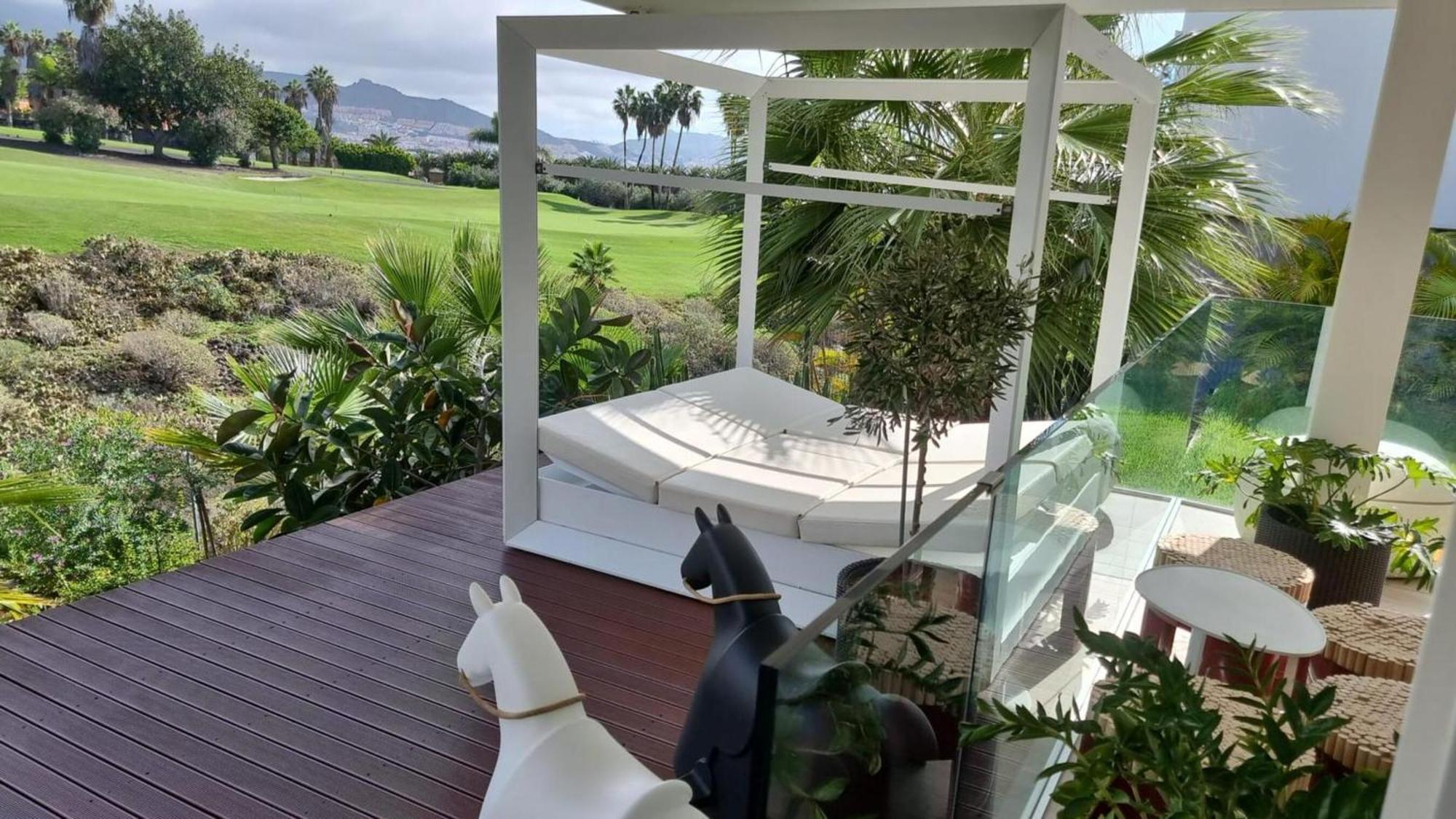 Luxury Villa Rebeka - Heated Pool And Jacuzzi Costa Adeje  ภายนอก รูปภาพ