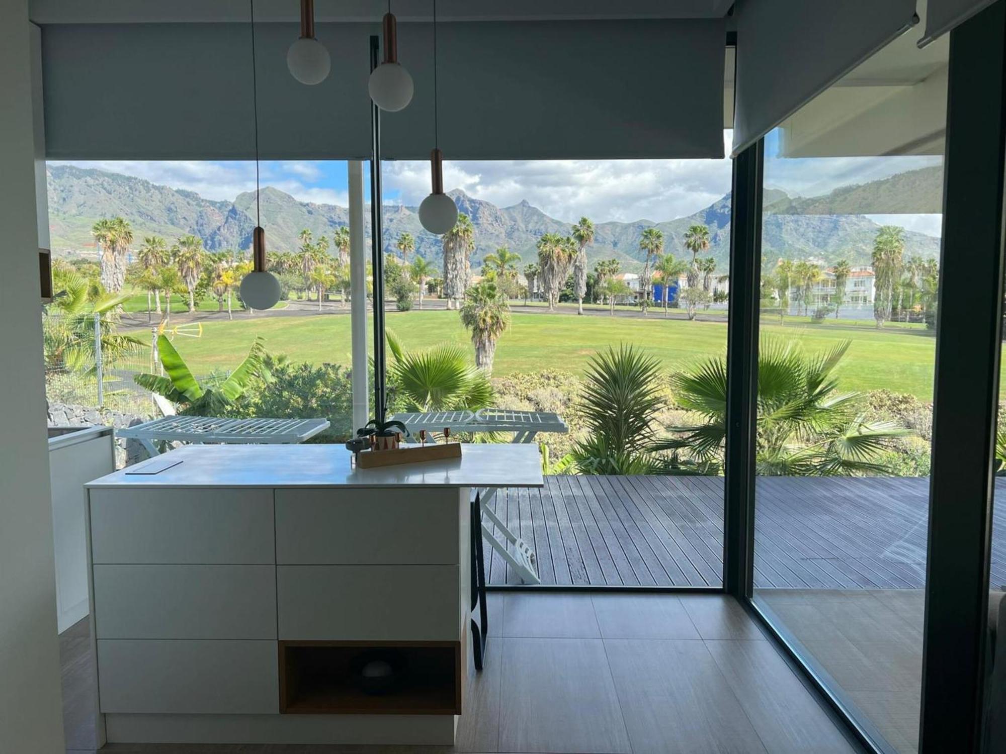 Luxury Villa Rebeka - Heated Pool And Jacuzzi Costa Adeje  ภายนอก รูปภาพ