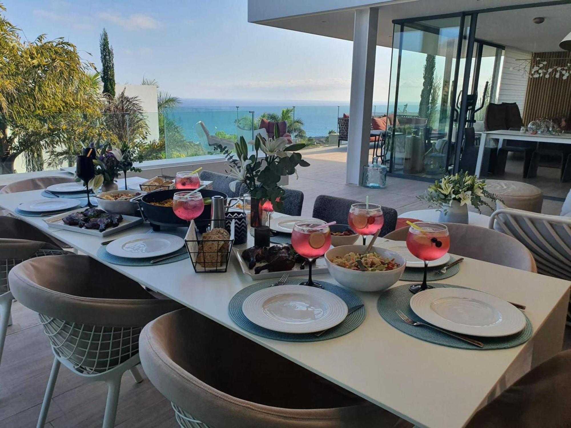 Luxury Villa Rebeka - Heated Pool And Jacuzzi Costa Adeje  ภายนอก รูปภาพ